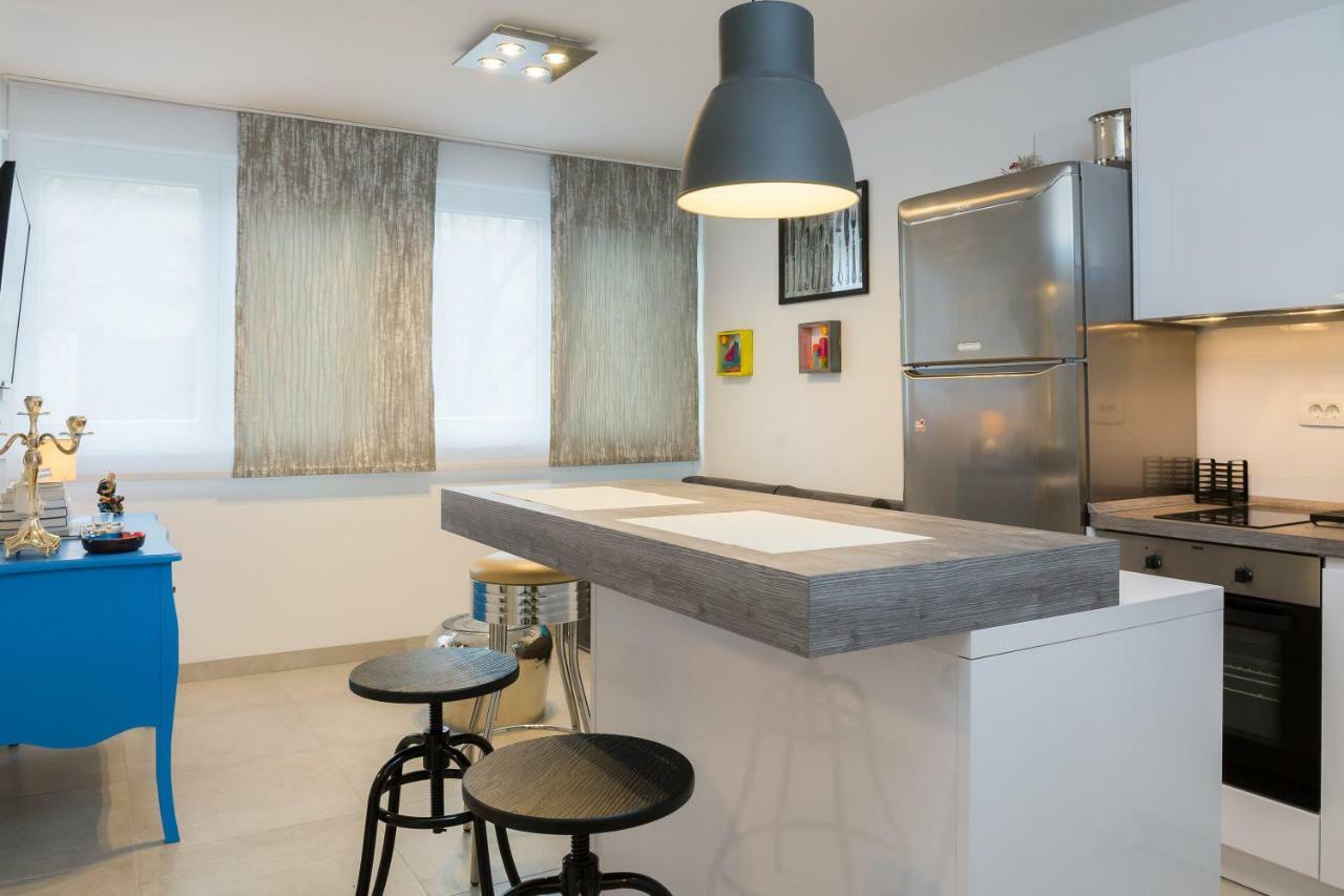 Scherbl Center Apartment Split
